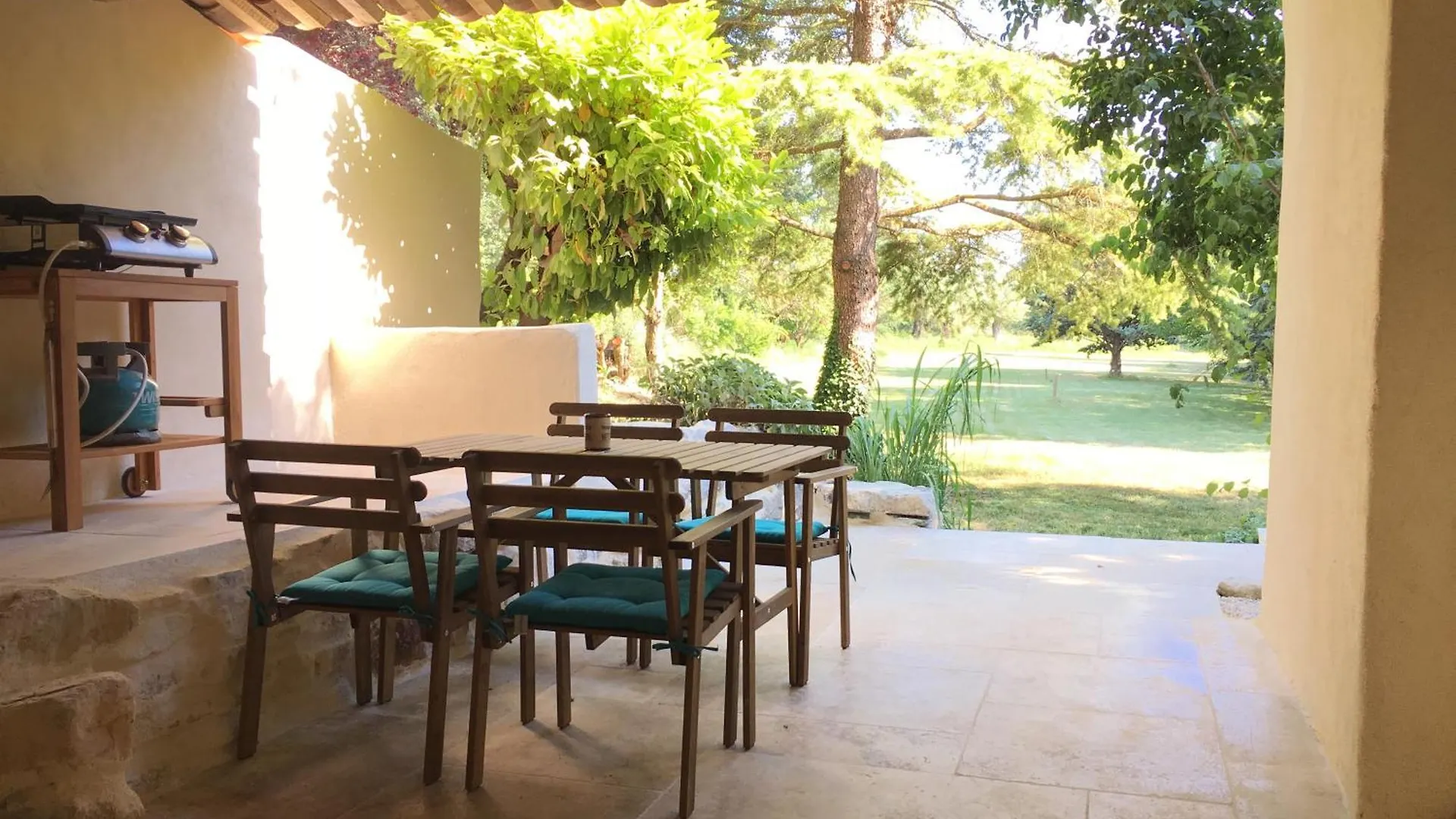 Pierrevert Gite Nature Campagne Calme Piscine Spa منزل ريفي
