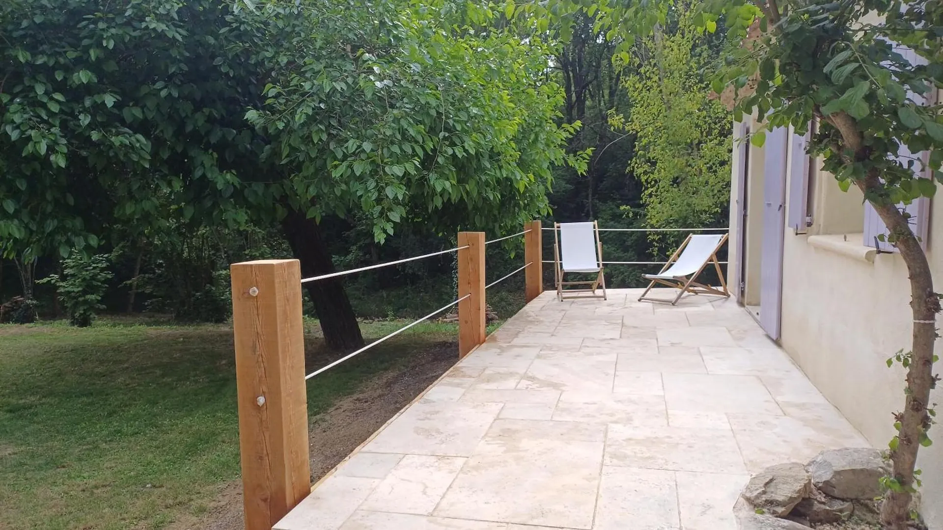 منزل ريفي Pierrevert Gite Nature Campagne Calme Piscine Spa فرنسا